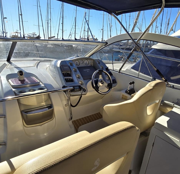 Captura de pantalla_14-3-2025_101422_www.theyachtmarket.com