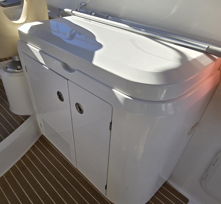 Captura de pantalla_14-3-2025_10147_www.theyachtmarket.com