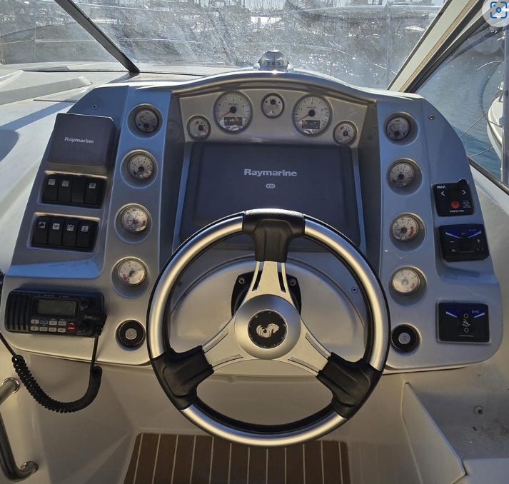 Captura de pantalla_14-3-2025_10153_www.theyachtmarket.com