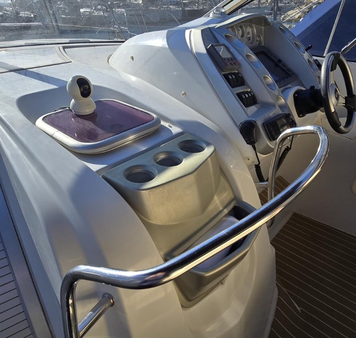 Captura de pantalla_14-3-2025_101553_www.theyachtmarket.com