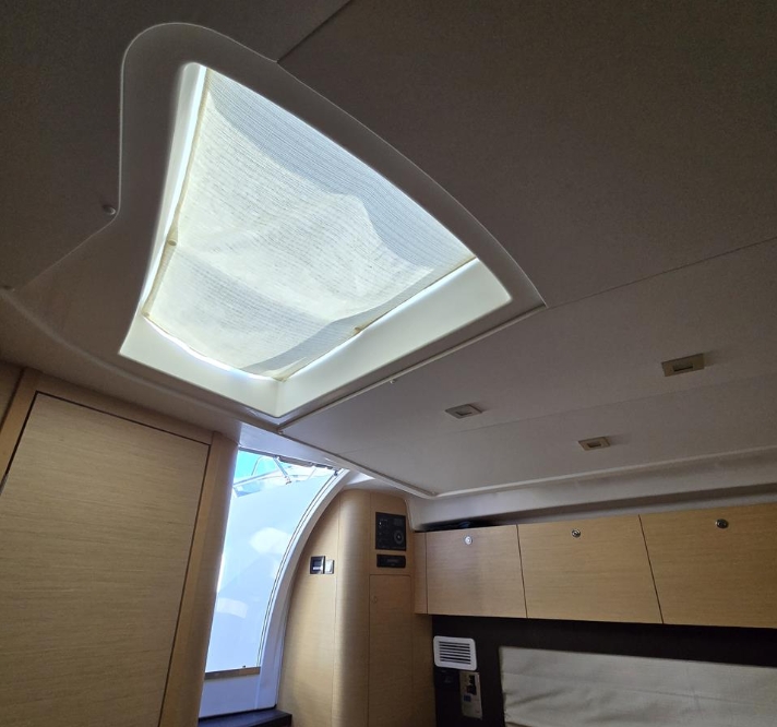 Captura de pantalla_14-3-2025_101823_www.theyachtmarket.com