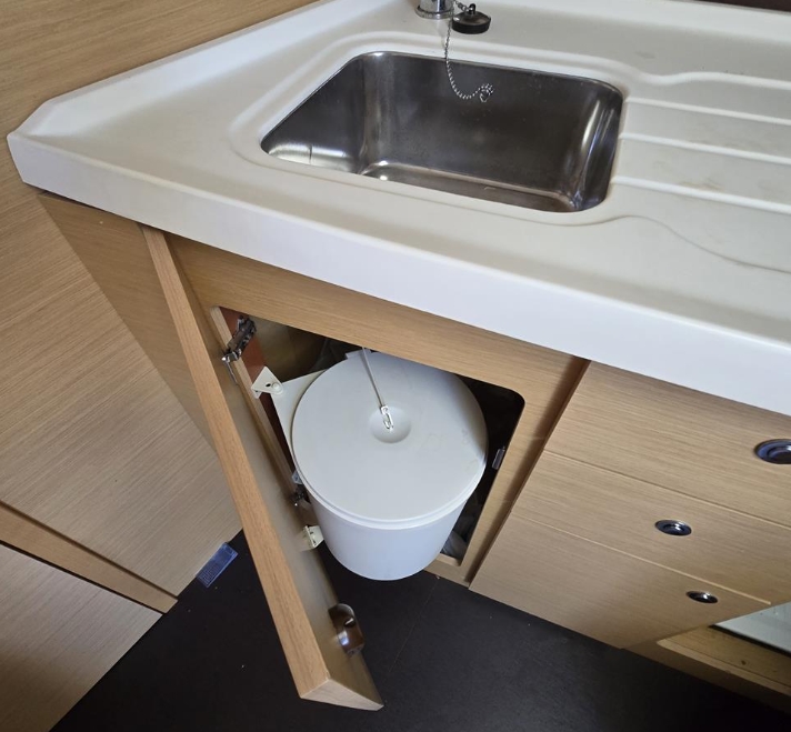 Captura de pantalla_14-3-2025_101936_www.theyachtmarket.com