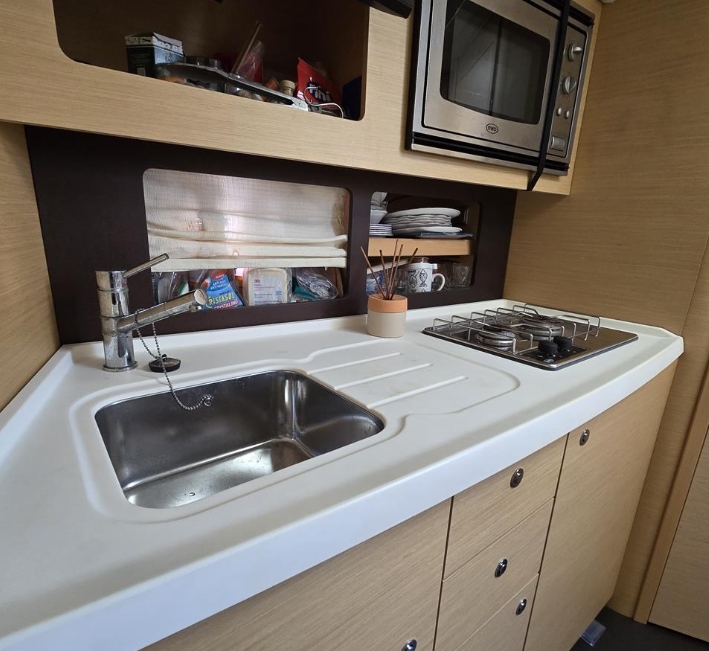 Captura de pantalla_14-3-2025_10193_www.theyachtmarket.com