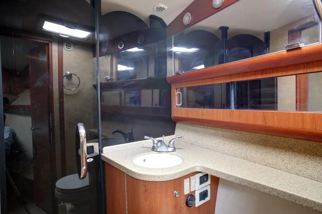 a2a004eb-1582-4bcf-bc97-a833adcdc580