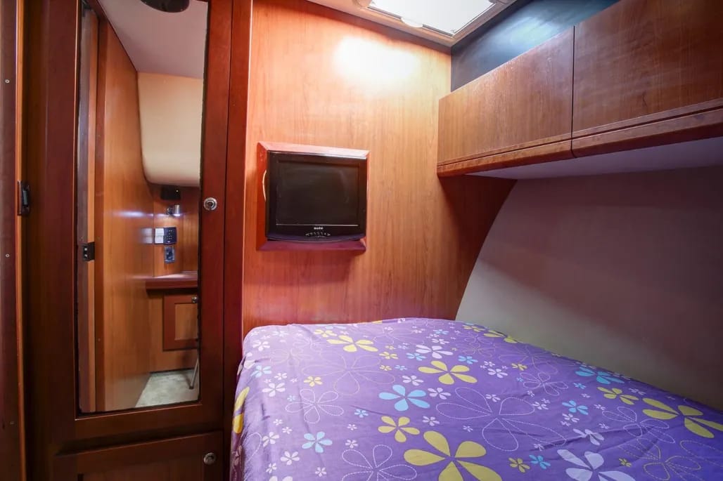 a9e276fc-db6c-4972-be72-55a10415b8aa