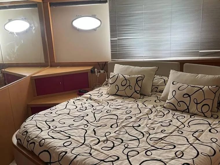 f238c139-107f-427e-b7e5-94e8f93a0c52