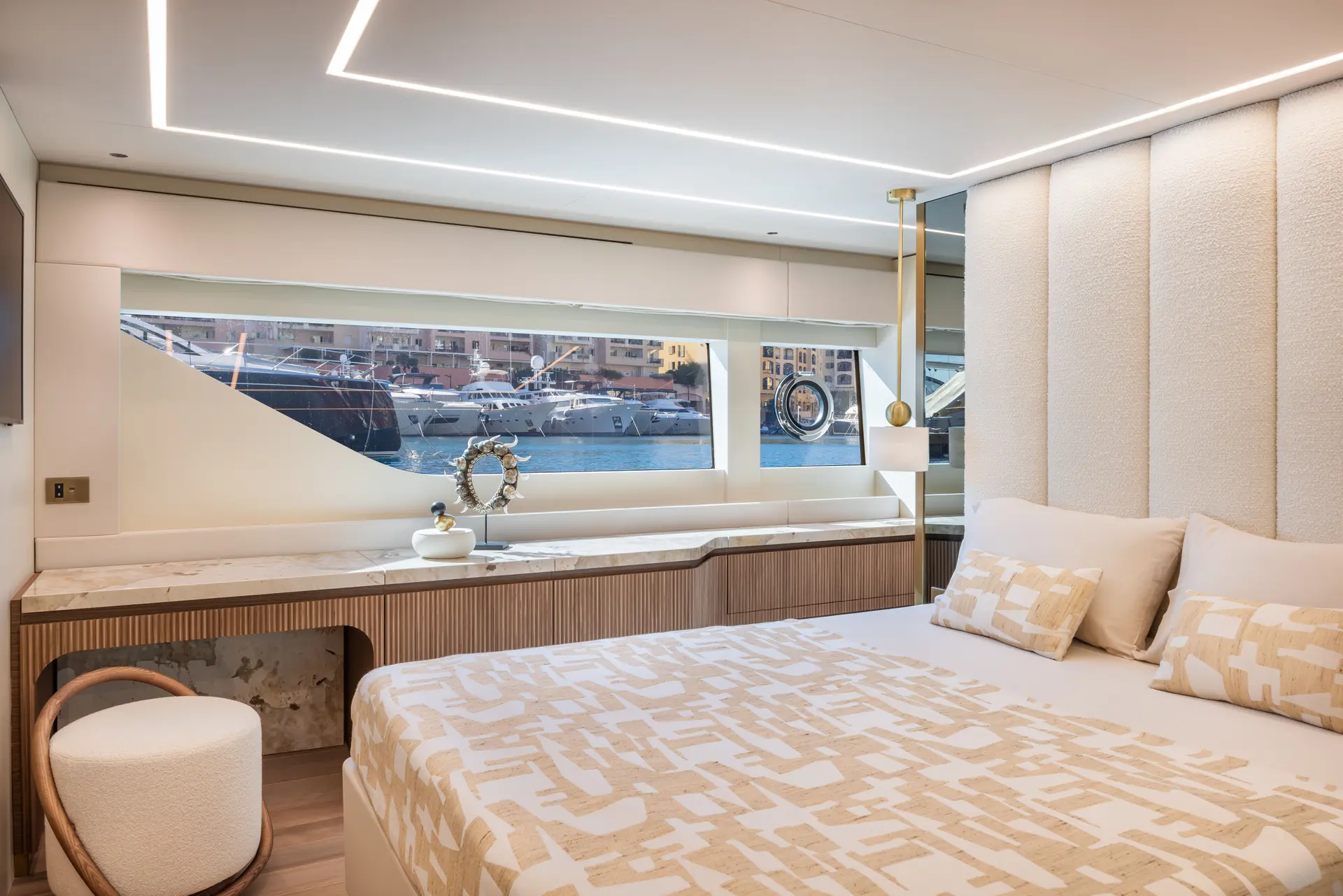 Master_Bed_Room_02_c55439cdeb