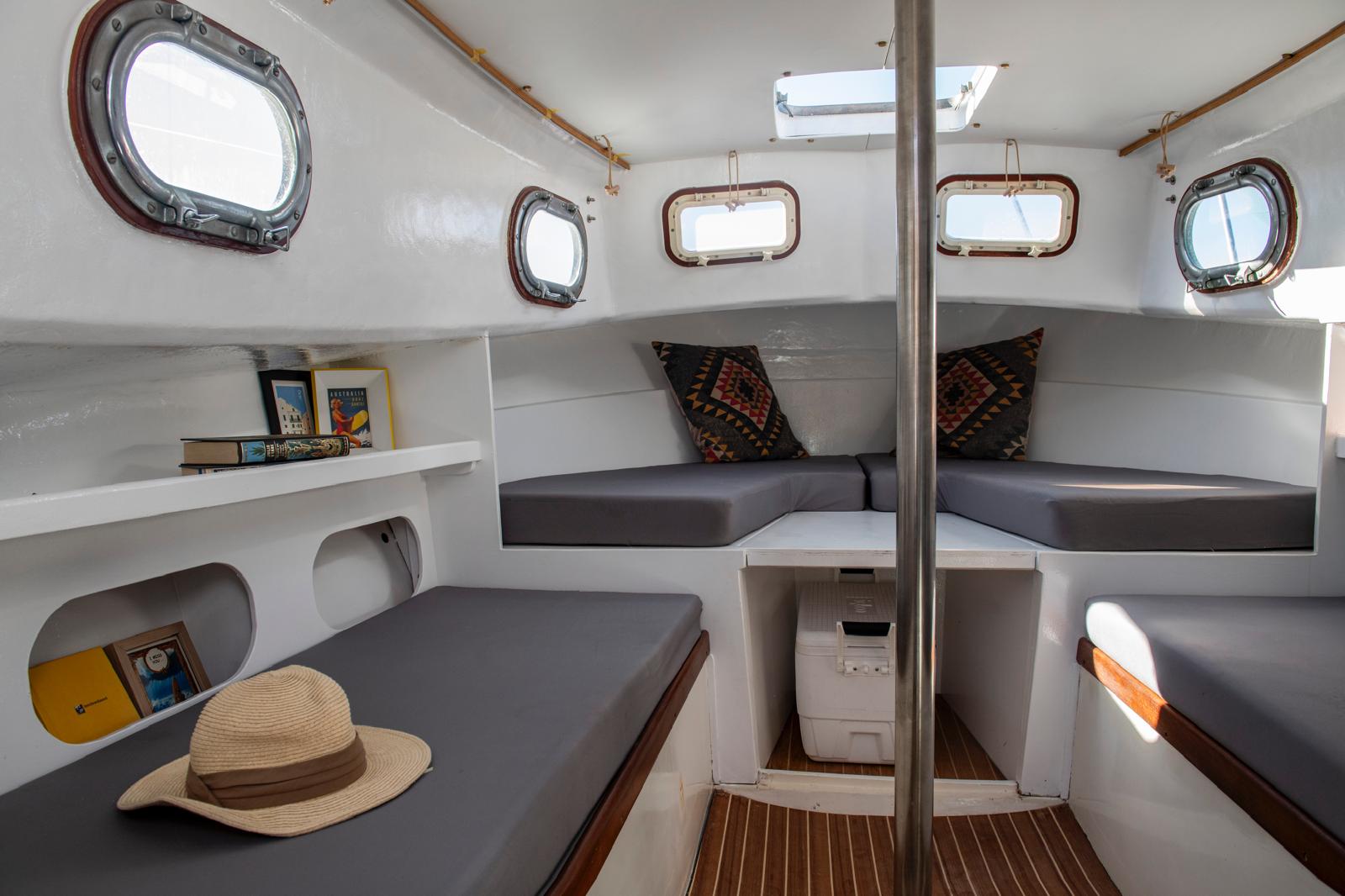 f9da279b-8693-45f1-ae40-c81e03c5435b