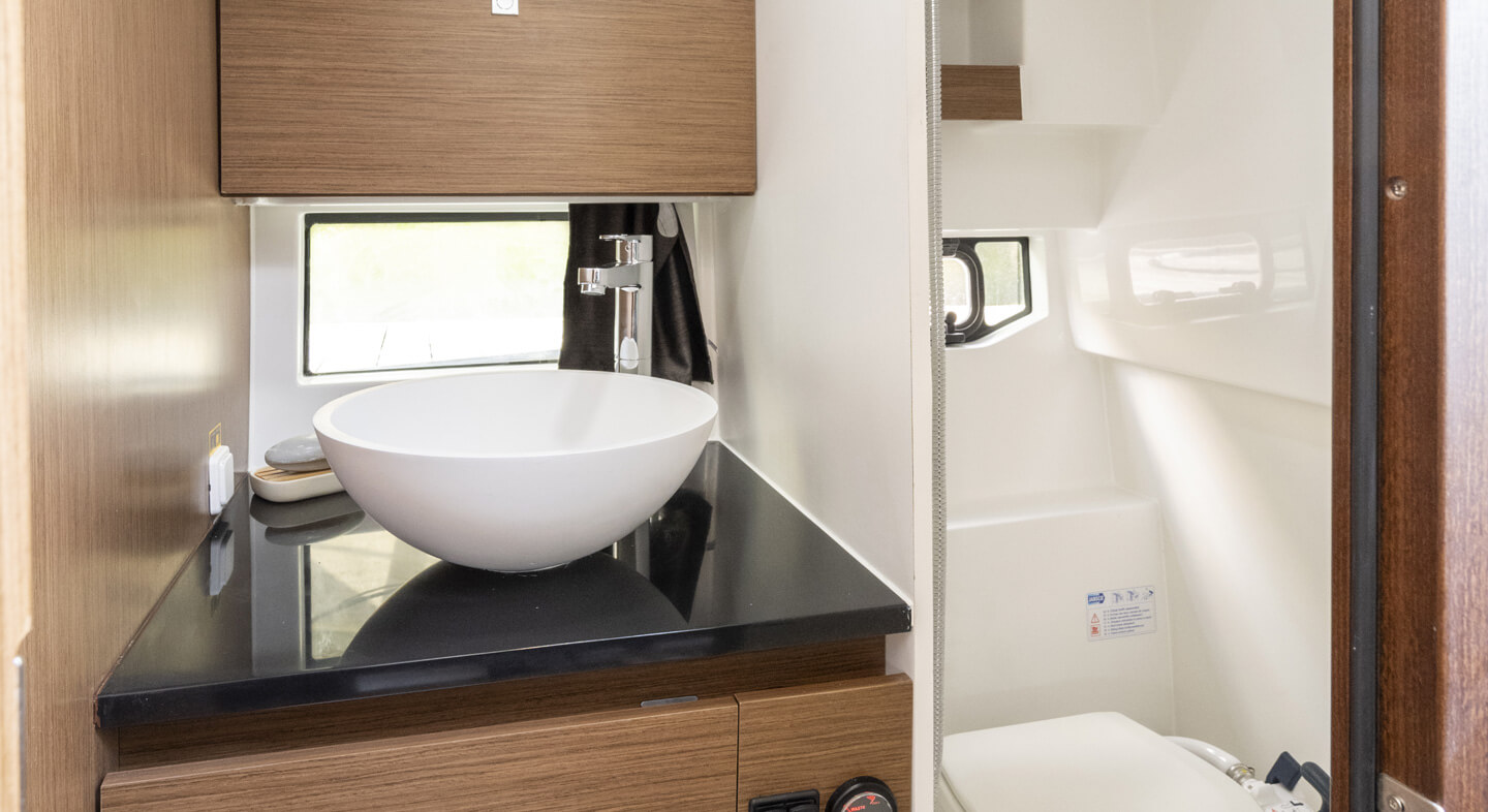 flyer-9-sundeck-slider-1440x786_8